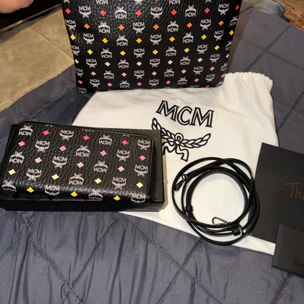 MCM Black and Multicolor Patterned crossbody Bag ONLY!!! Wallet in Seperate‼️‼️